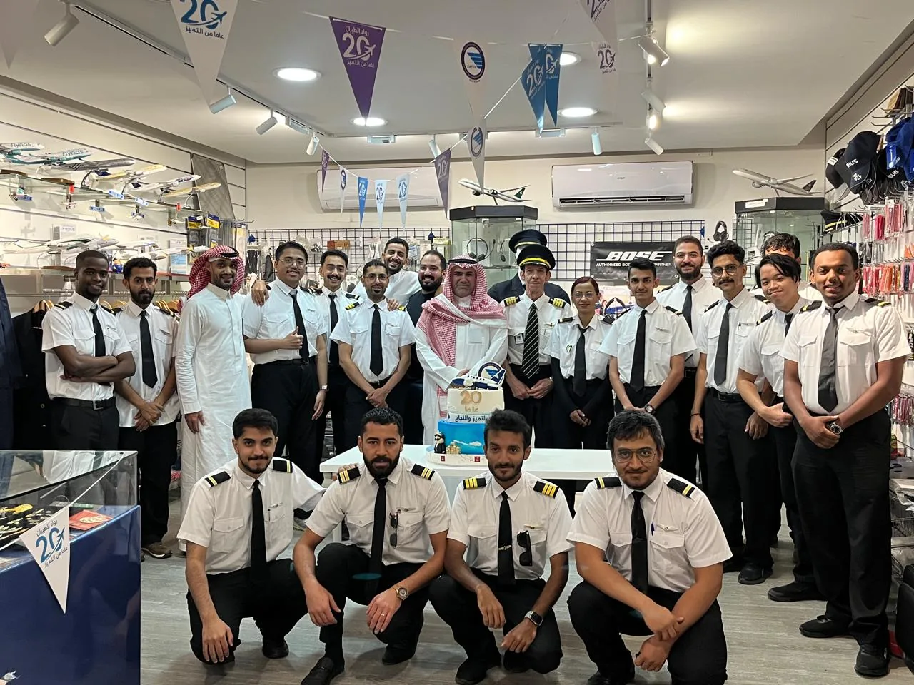 احتفال الأكاديمية بالذكرى العشرين مع الطلاب والموظفين